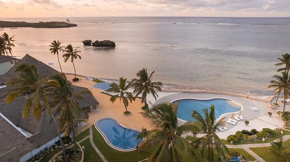 Hemingways Resort pt3