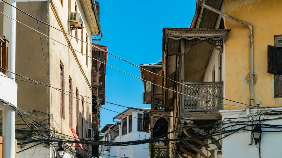 stone-town-tanzania-december-22-2021-narrow-streets-old-houses-stone-town-zanzibar-tanzania